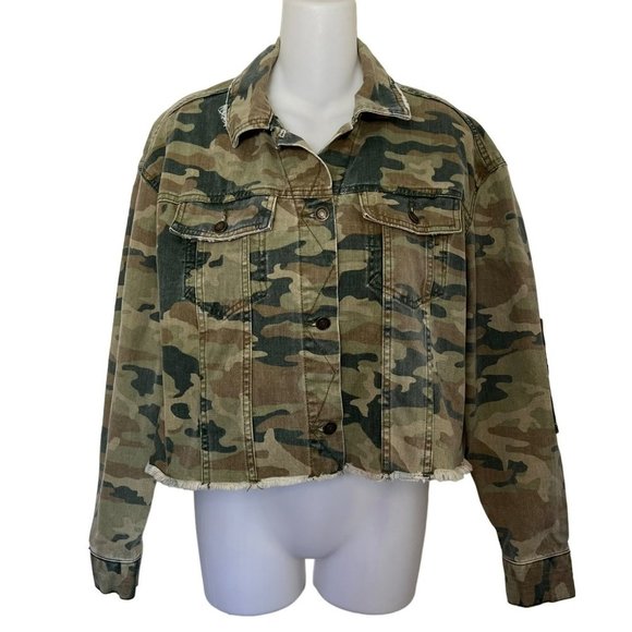 FREE PEOPLE GREEN CAMO CROP DENIM JACKET SIZE XS - Picture 3 of 13